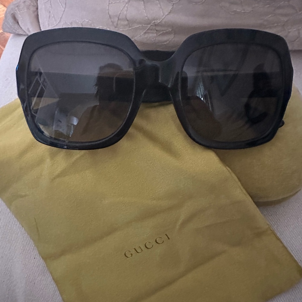 Gucci sunglasses